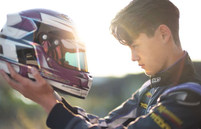 Modern, Trendy F1 Theme Lodge, Near the Sea - Foto 33