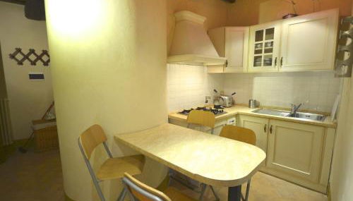 In a wonderful medieval village on the Tuscan hills, with air conditioning - Foto 5