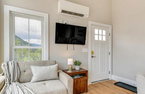 Hike and Ski Mtn-View Retreat in Maggie Valley! - Foto 6