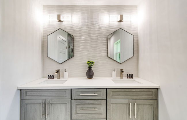 Turtle Nest by Avantstay Near Downtown Beaches - Chic FL Escape - Foto 20