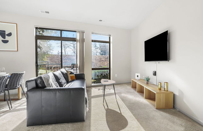 DC Charm in Crystal Apartments - Foto 45