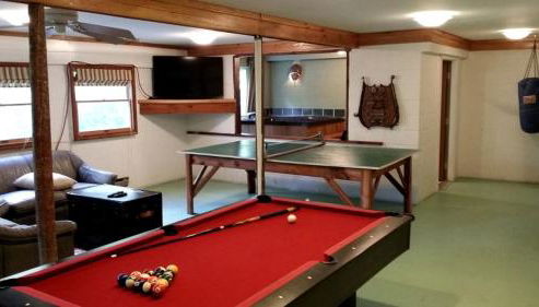 Secluded Cabin Rental for a Large Group Getaway on the Shenandoah River near Luray, Virginia - Foto 2