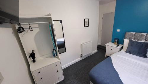 Nottingham Forest Rd, Short Stays - Foto 2, wardrobe