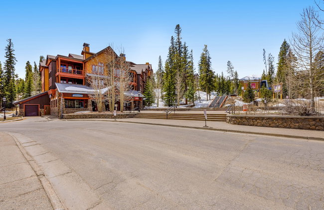 Pine Ridge Condominiums - Photo 80