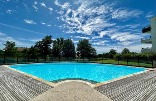 Piscine and golf - Geneva airport - ONU - Foto 4