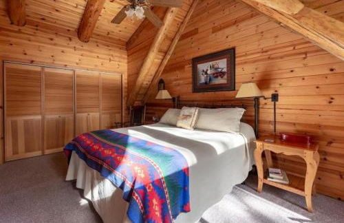 Peaceful Waterfront Log Cabin near Crater Lake National Forest, Oregon - Foto 57