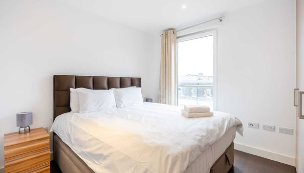 Beautiful 2-bed Apartment in London - Foto 5, Habitación