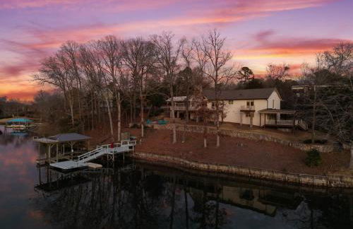 Lake House, Fire Table, Hot Tub, Screened in Porch - Foto 39