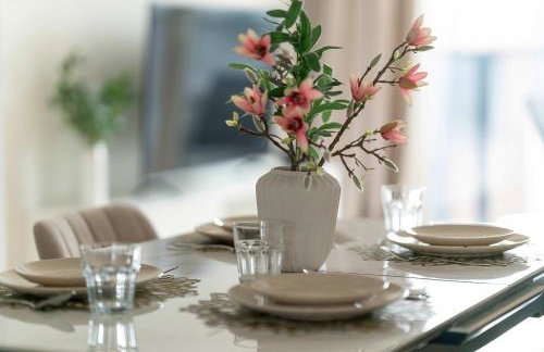 Przestronny Apartament z 2 Sypialniami by Noclegi Renters - Foto 11