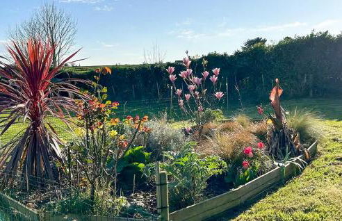 5 Bedroom Beautiful Home In Taulé - Foto 13