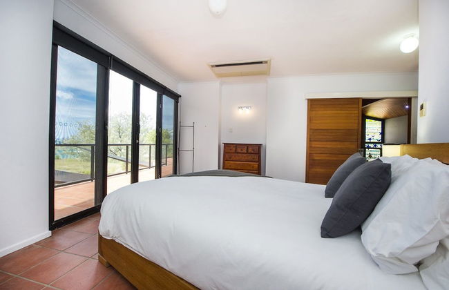 The Beach House at Arthur Bay - Photo 3