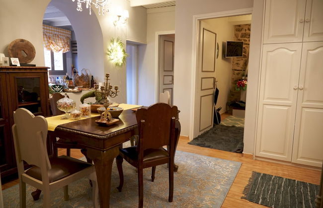 Dandy Villas Dimitsana - a Family Ideal Charming Home in a Quaint Historic Neighborhood - 2 Fireplaces for Romantic Nights - Foto 36