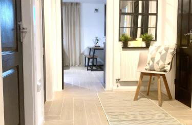 Spacious 3BR City Centre Apartment Free Parking - Photo 11