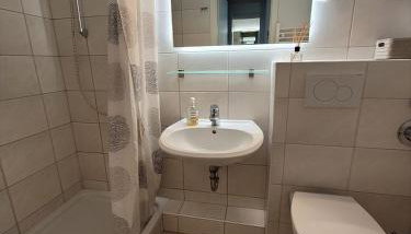 Vier Jahreszeiten 3-83 - Foto 2