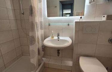 Vier Jahreszeiten 3-83 - Foto 2