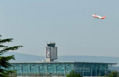 Homely Basel Airport - Foto 53