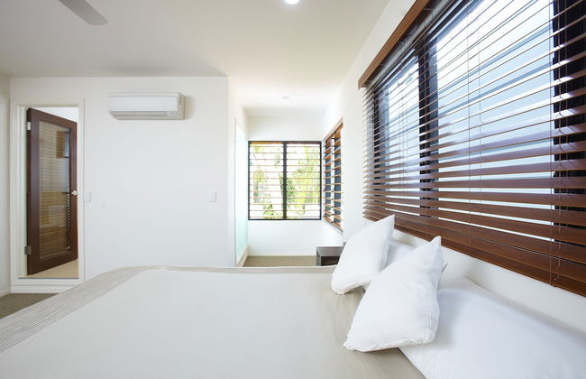 Beached on Magnetic - Photo 3