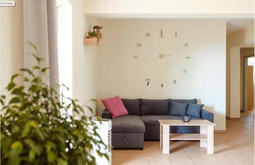 Villa Orfeas Seaview Retreat - Photo 9