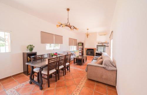 Expoholidys- Chalet privado en Castell del Rey - Foto 14