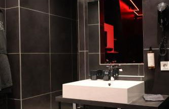 Love Room, L'interdit - Foto 17