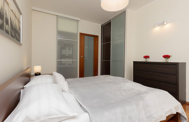 Apartment With 3 Rooms Bemowo by Renters - Foto 2