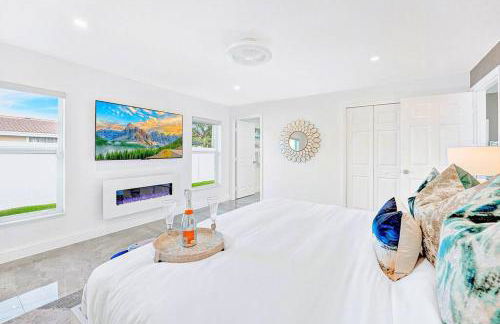 Glamorous Newly Built Pool Home, Tiki Hut, Huge Patio, Air Hockey in Delray Beach Near The Ave! - Foto 19