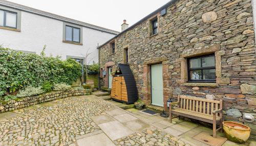 HIGH TREES BYRE - Two bed Cottage with Log Burner & Incredible Views - Foto 3, Garden, Garden view