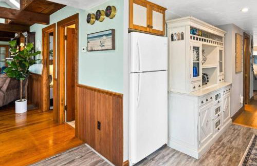 A Wave from it All: Swift's Beach Wareham - Foto 32