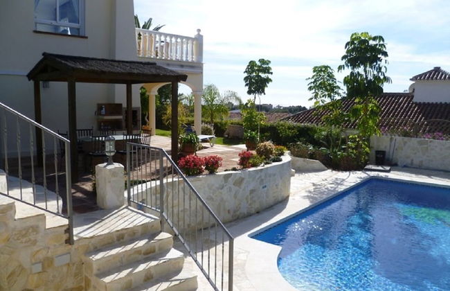 Villa Near Beach In Marbella - Photo 29