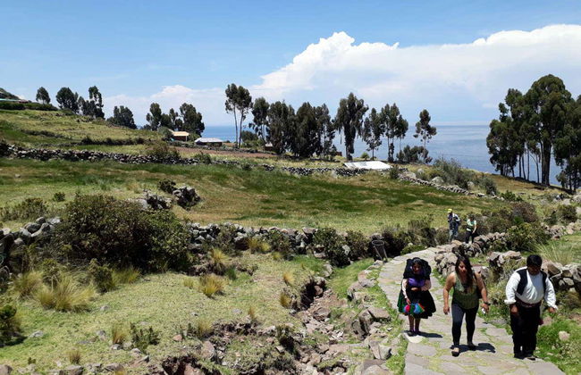 Escursione alle isole di Uros + Trekking a Taquile - Foto 1