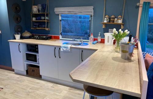 A charming unique lodge, with log burner and incredible views - Foto 19