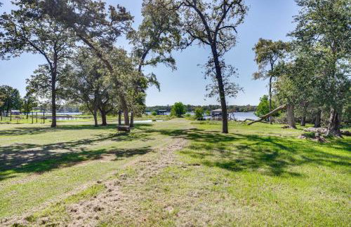 Franklin Home with Water Views Outdoor Dining Area! - Foto 26