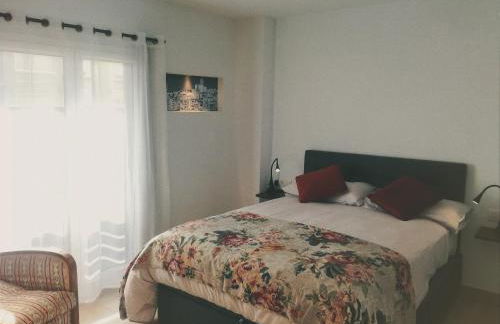 Piso céntrico de 3 habitaciones con terraza y vistas - Foto 40