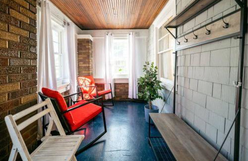 Charming Modern Farmhouse Retreat - Foto 36