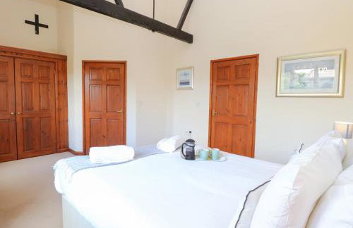 Holly Berry - Foto 15