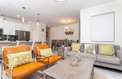 Luxurious Décor 4 Bd w/ Pool Close to Disney 4820 - Photo 34