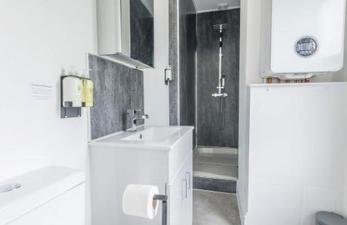 Modern Skyfall with FREE PARKING For Families & Business By Prescott Apartments - Foto 35