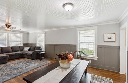 Charming Downtown McCloud Retreat home - Foto 23