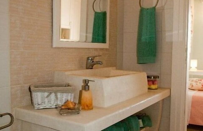 Flower House - Photo 24