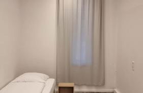 Tolstov House - 5 Room House with Terrace - 35 Min to Messe DUS - Foto 15