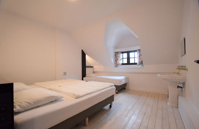 Vintage Villa with Hot Tub & Infrared Sauna in Ardennes - Photo 17