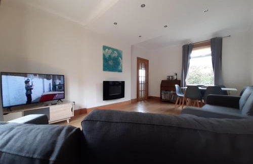 Carvetii - Xavier House - 2-storey sleeps up to 7 - Photo 5