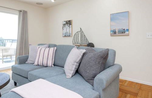 Entire Oceanview Coastal Retreat in Pacifica - Photo 11