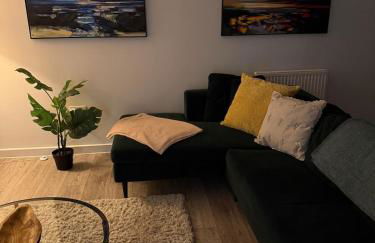 Stylish 2 bed Apartment, Rainham - Private Parking - Foto 11