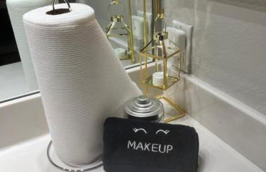 Cowtown 1 bedroom Downtown FTW - Photo 2