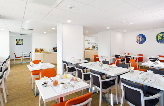 Residhome Paris Rosa Parks - Photo 18