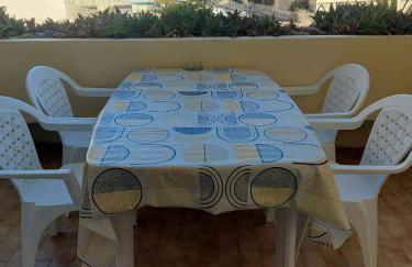 T2 4 pers, rénové en bord de plage , clim et parking classé 2 étoiles - Foto 2