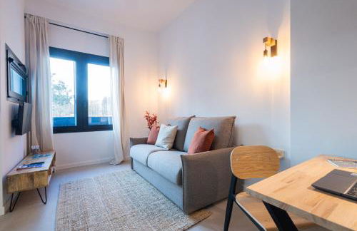 FLORIT FLATS - Stylish Valencia Ceramic Apartments with Free Bicycles by the Joaquin Sorolla Station - Photo 54