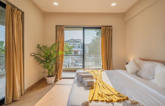 ELIVAAS Kamerios Regalia 2BHK Apartment - Photo 1