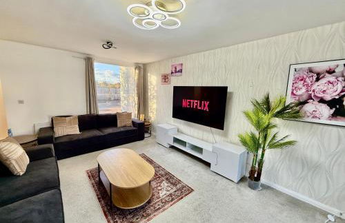 3 bedroom house with free parking - Foto 8